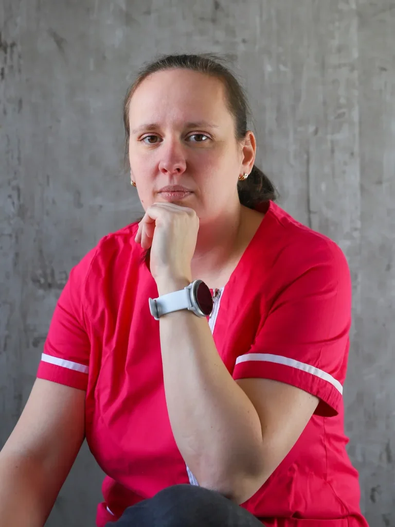 Dr. Timkó Zsuzsanna fogorvos (Miskolc). Főbb érdeklődési területek: mikroszkópos gyökérkezelés, BPS fogsor készítés.